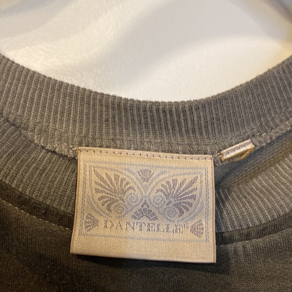 Dantelle Camouflage Side Slit Hi Lo Hem Sweatshirt Top. Excellent condition s/m - Picture 3 of 5
